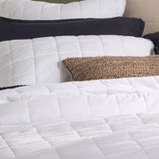 Poke White Stitched Linen Cover – 55% Linen, 45% Cotton